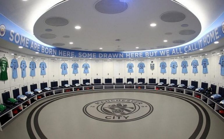 man-city-dressing-room